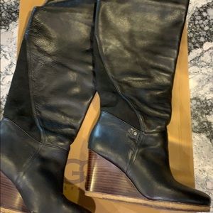 UGG Ravenna black leather